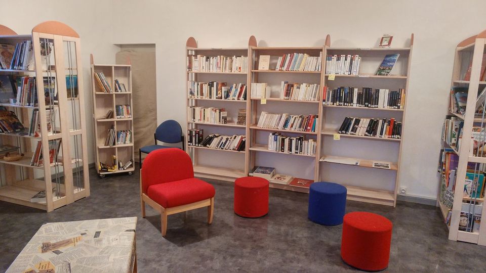 bibliothèque de la Thuile
